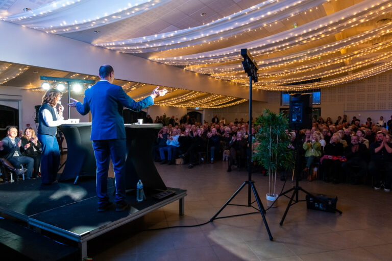 Beau succès pour notre première réunion publique